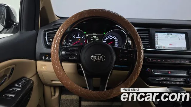Kia Canival 2019 — фото 13