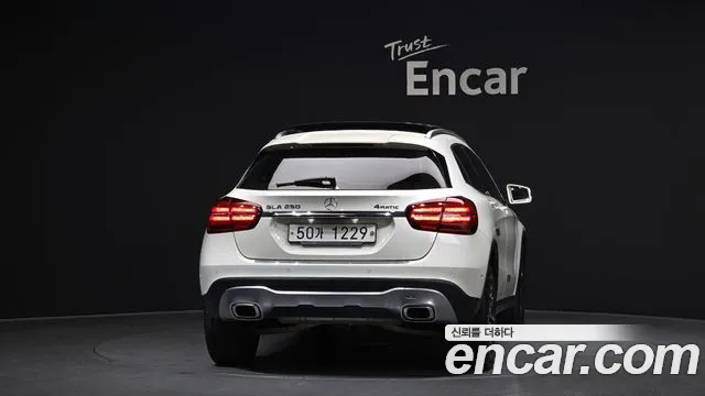 Mercedes-Benz GLA-Class 2018 — фото 4