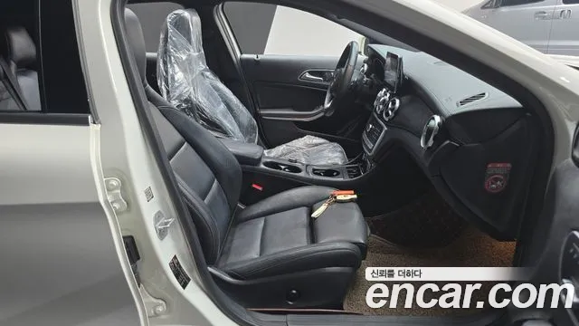 Mercedes-Benz GLA-Class 2018 — фото 10