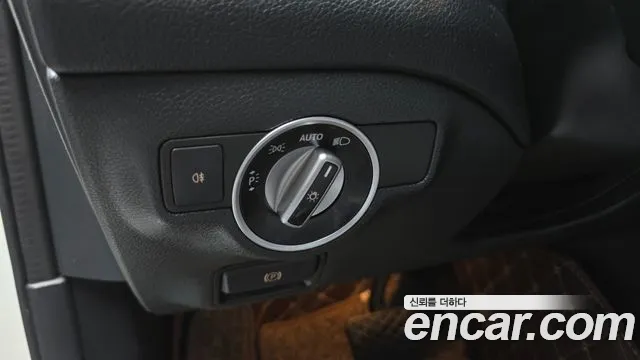 Mercedes-Benz GLA-Class 2018 — фото 18