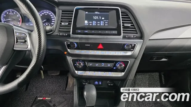 Hyundai Sonata 2018 — фото 15