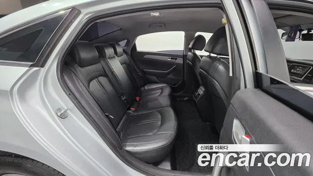 Hyundai Sonata 2018 — фото 19