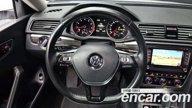 Volkswagen Passat 2018 — фото 14