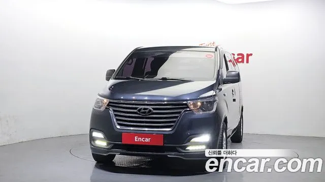 Hyundai Starex 2019 — фото 3