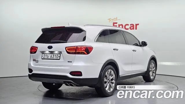 Kia Sorento 2018 — фото 2