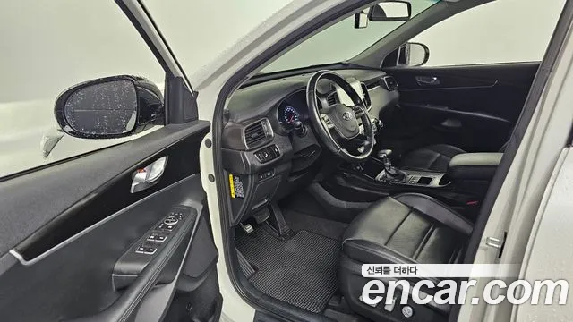 Kia Sorento 2018 — фото 10