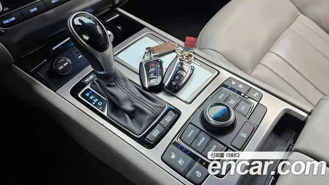 Hyundai Genesis 2016 — фото 9