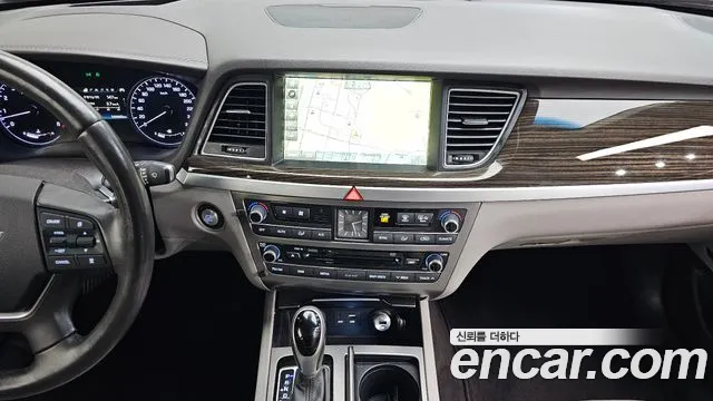 Hyundai Genesis 2016 — фото 16