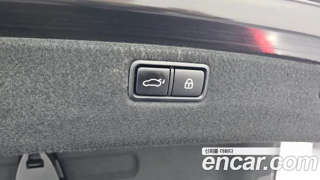Hyundai Genesis 2016 — фото 17