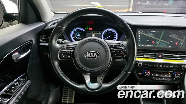 Kia Niro 2020 — фото 13