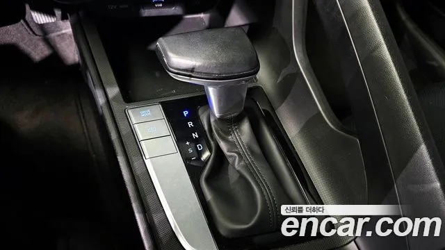 Hyundai AVANTE 2021 — фото 9