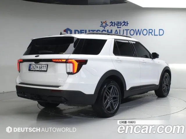 Ford Explorer 2025 — фото 3