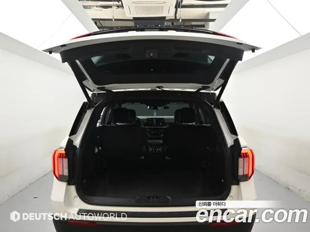 Ford Explorer 2025 — фото 20