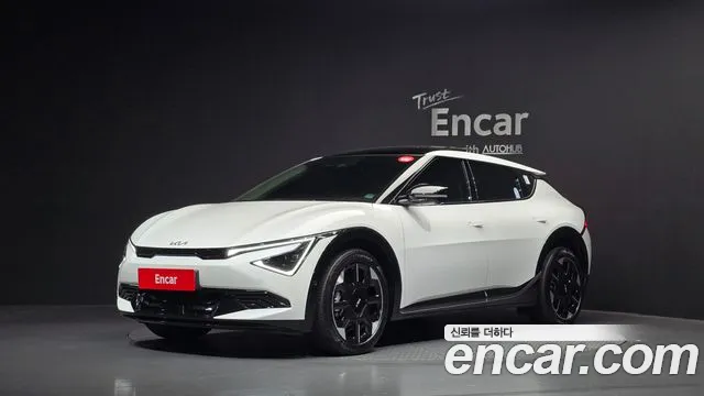Kia EV6 2025 — фото 1