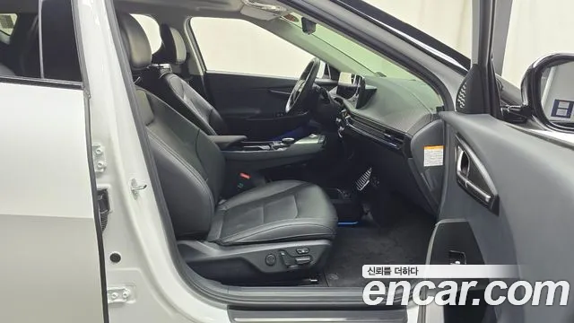 Kia EV6 2025 — фото 11