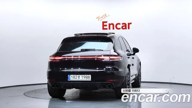 Porsche Macan 2021 — фото 4