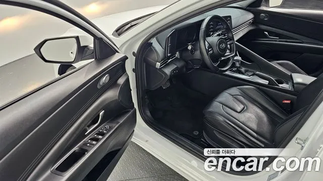 Hyundai AVANTE 2022 — фото 11