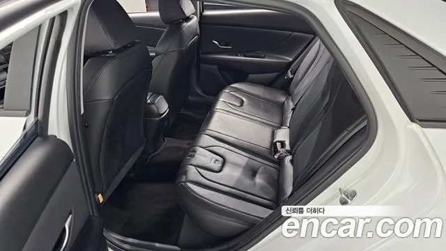 Hyundai AVANTE 2022 — фото 12