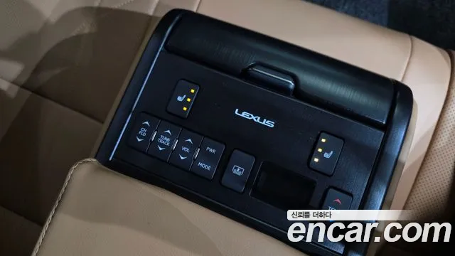 Lexus ES 2025 — фото 18