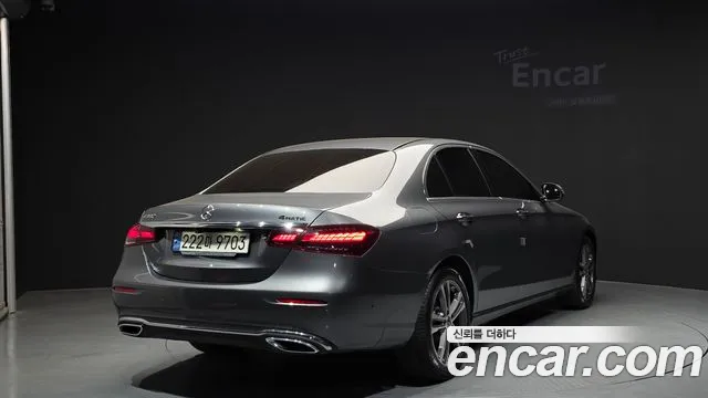 Mercedes-Benz E-Class 2021 — фото 2