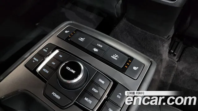 Hyundai Genesis 2016 — фото 19