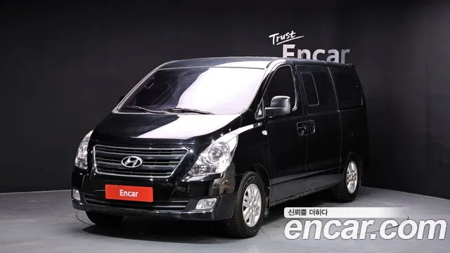 Hyundai Starex 2016 — фото 1