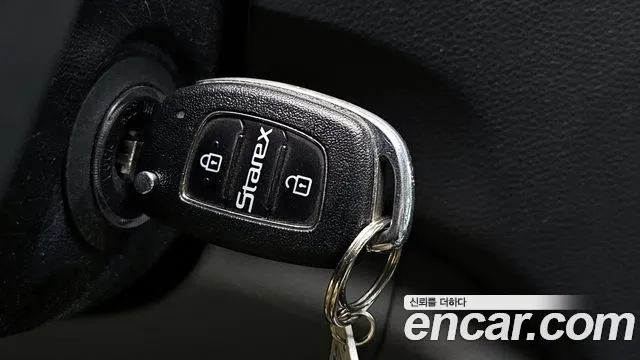 Hyundai Starex 2016 — фото 19