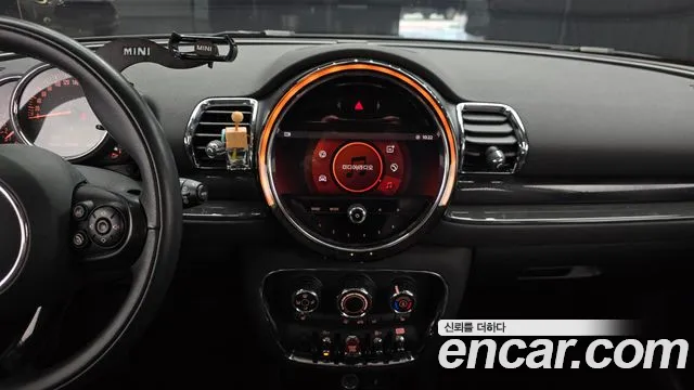 Mini Clubman 2021 — фото 15
