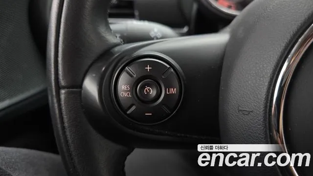 Mini Clubman 2021 — фото 18
