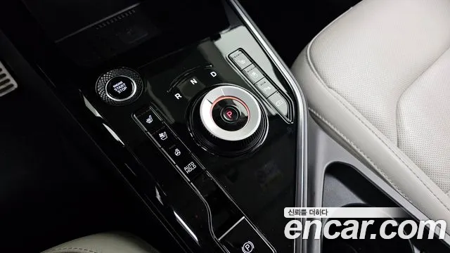 Kia Niro 2022 — фото 9