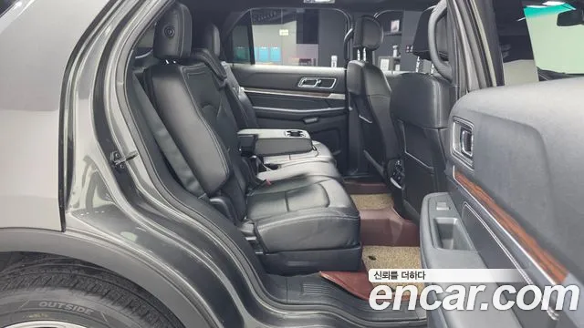 Ford Explorer 2016 — фото 12