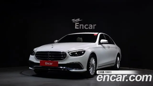 Mercedes-Benz E-Class 2023 — фото 1