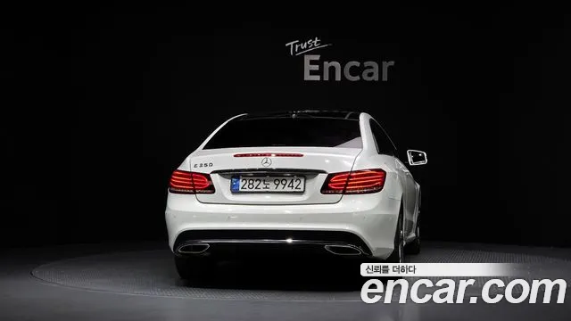 Mercedes-Benz E-Class 2014 — фото 4