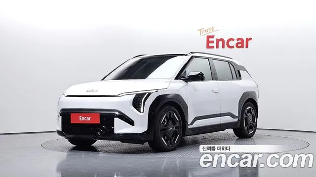 Kia EV3 2025 — фото 1