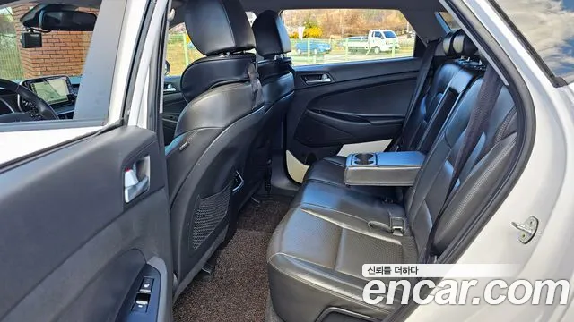 Hyundai Tucson 2019 — фото 12
