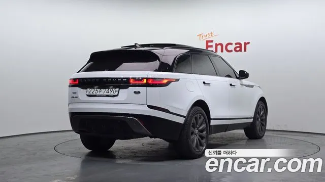 Land Rover Range Rover Velar 2019 — фото 2