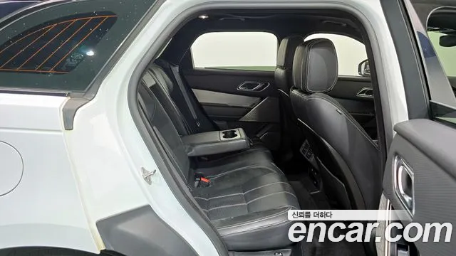 Land Rover Range Rover Velar 2019 — фото 12