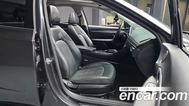 Hyundai Sonata 2020 — фото 11