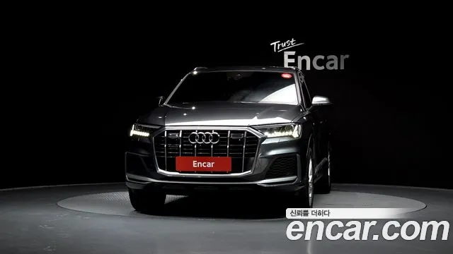 Audi Q7 2021 — фото 3