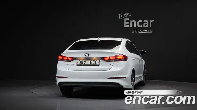 Hyundai AVANTE 2018 — фото 4