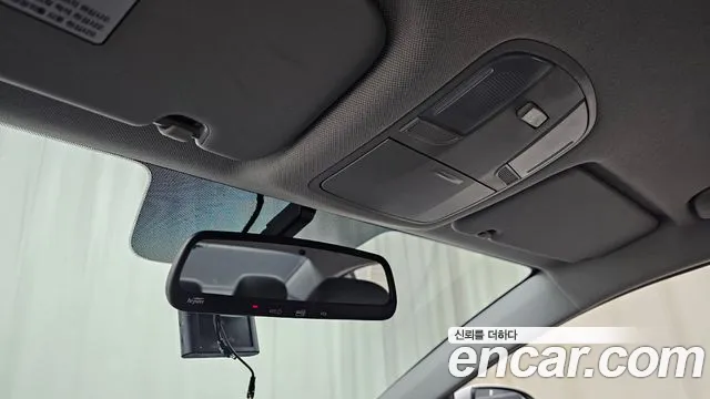 Hyundai AVANTE 2018 — фото 19