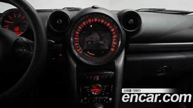 Mini Countryman 2015 — фото 14