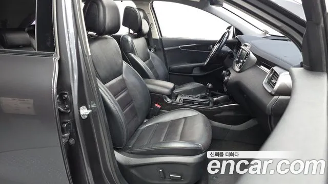 Kia Sorento 2015 — фото 11