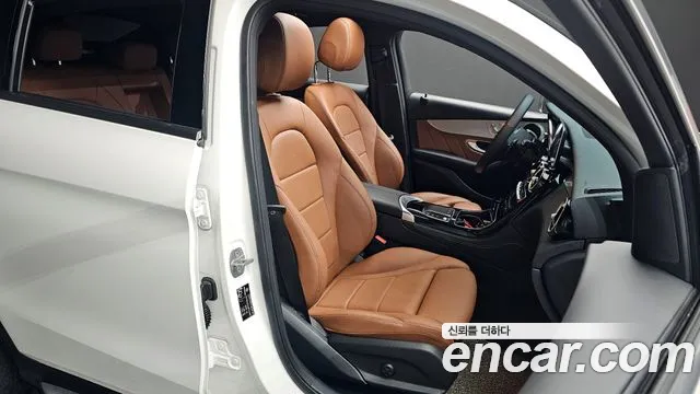Mercedes-Benz GLC-Class 2021 — фото 12