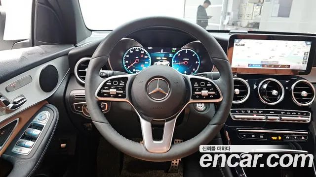 Mercedes-Benz GLC-Class 2021 — фото 13