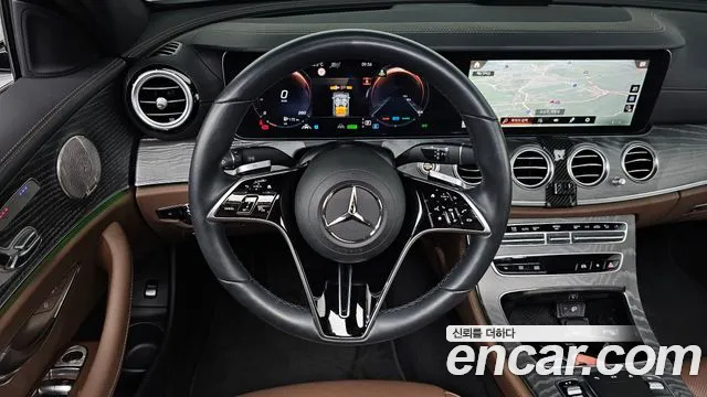 Mercedes-Benz E-Class 2022 — фото 15