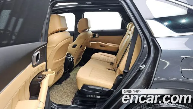 Kia Sorento 2022 — фото 12