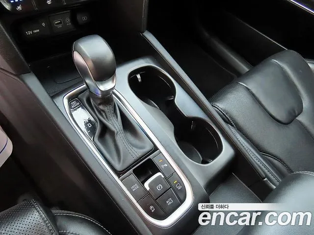 Hyundai Santafe 2019 — фото 11
