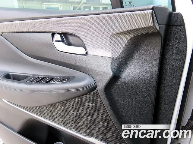 Hyundai Santafe 2019 — фото 12