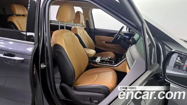 Kia Canival 2023 — фото 12